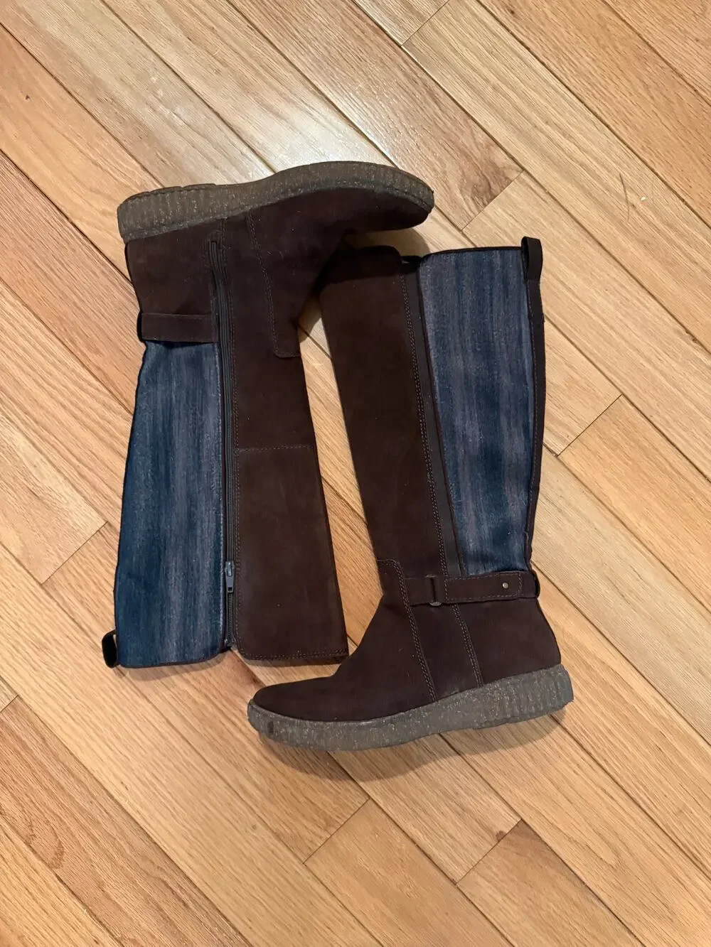 Clarks Caroline Collection – Tall Suede Boots (Women’s 8)